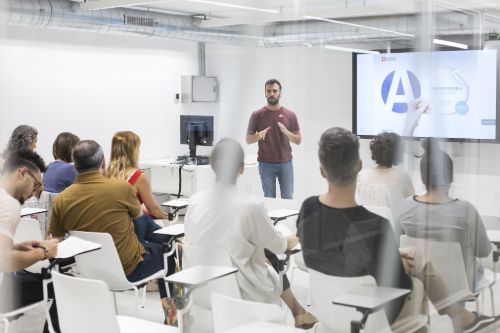 Aula formació Nou Barris Activa